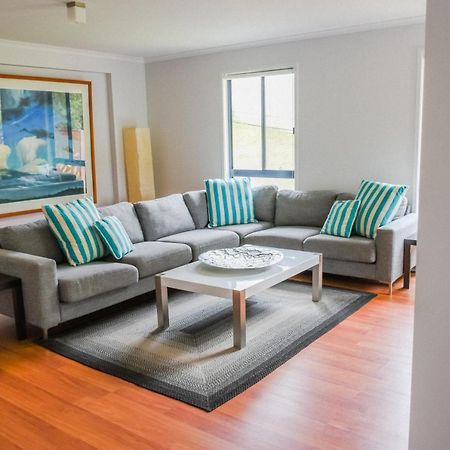 Demure Charm 4 Bedrooms Рай Екстериор снимка